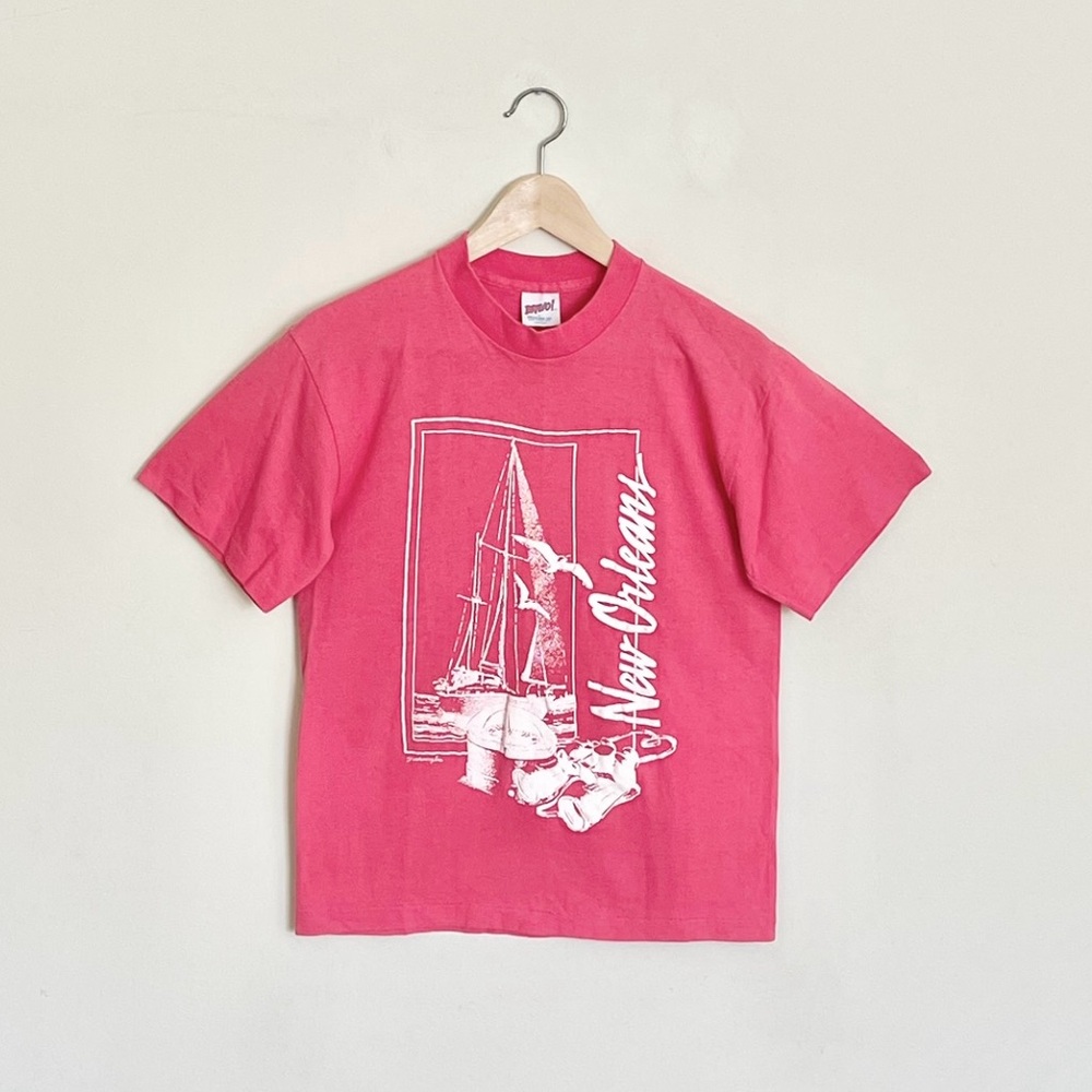 Vintage 80s Puff Print New Orleans Sail Boat Graphic Dark Pink T Shirt Adult M
